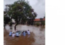 Pessoas atingidas pela chuva agora contam prejuízo