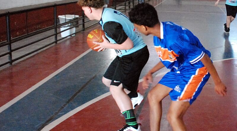 Secretaria de Esportes abre inscrições para aulas de basquete em Itu Secretaria de Esportes abre inscrições para aulas de basquete em Itu