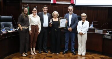 Maria Cecília Vitiello é homenageada com Diploma e Medalha “Mulher Ituana”