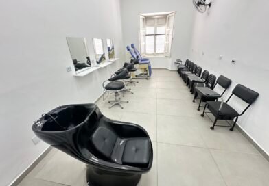 CCP oferece cursos gratuitos de progressiva e cachos