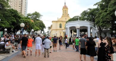 Flashback na Praça retorna com música e lazer no centro de Itu