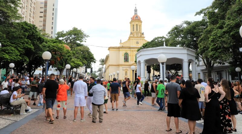 Flashback na Praça retorna com música e lazer no centro de Itu Flashback na Praça retorna com música e lazer no centro de Itu