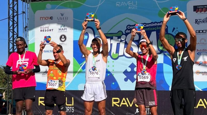 Atletas do projeto Corrida para Todos se destacam em evento em Salto