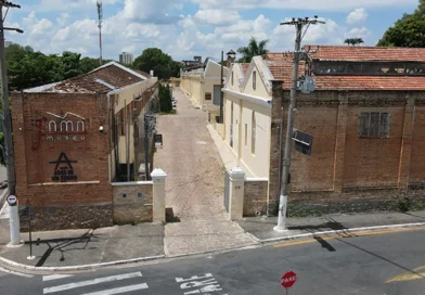 Museu FAMA sedia encontro da Bienal com foco em educação e mediação cultural