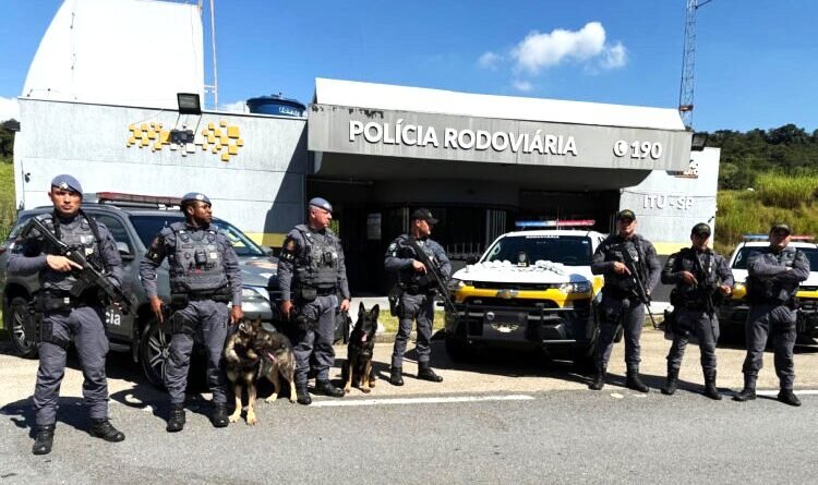 Cães Ozzy e Iron ajudam TOR e Canil a apreender haxixe em  Itu